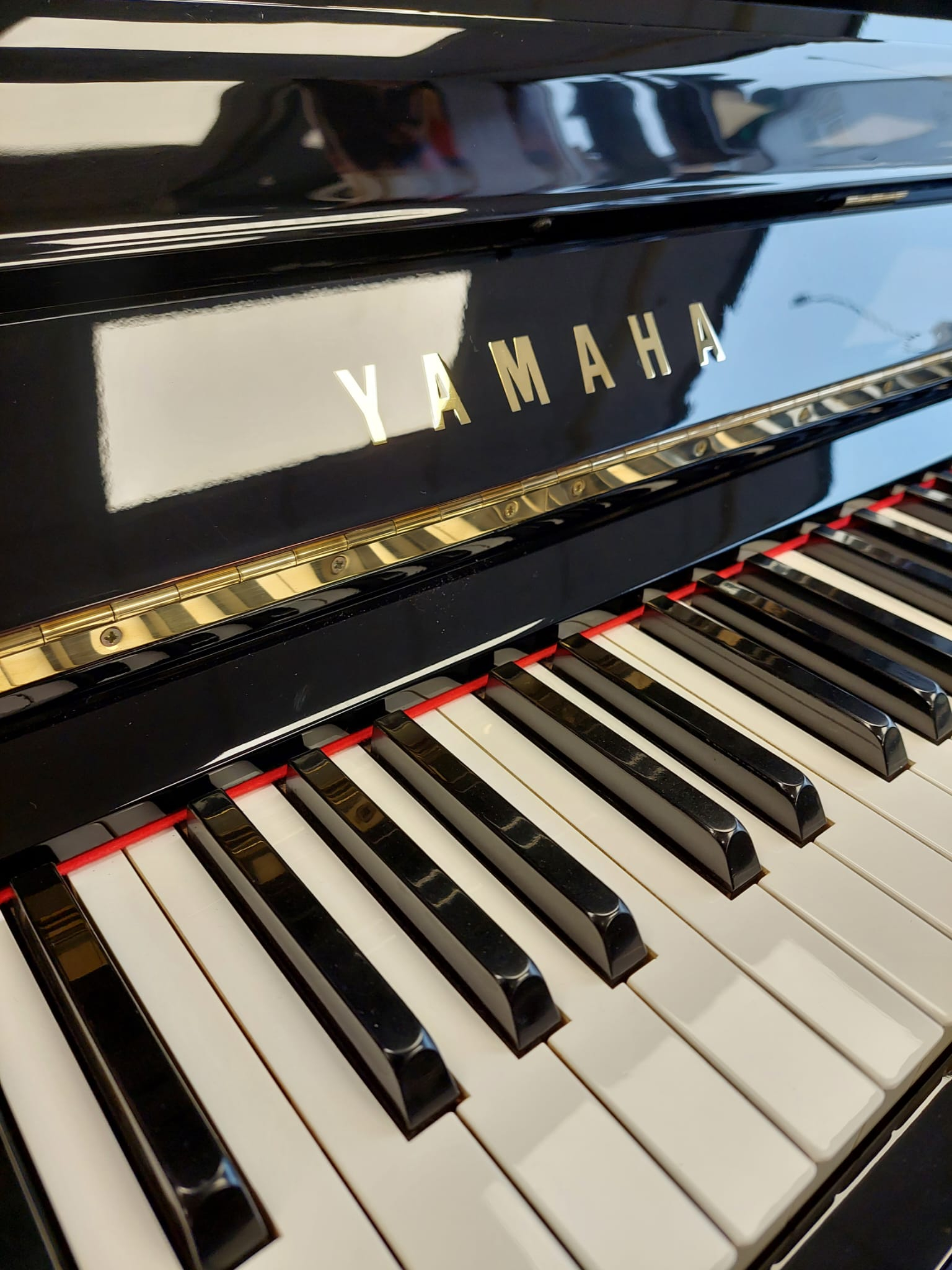 Yamaha U3G Upright piano detail photo 4 - Roberts Pianos