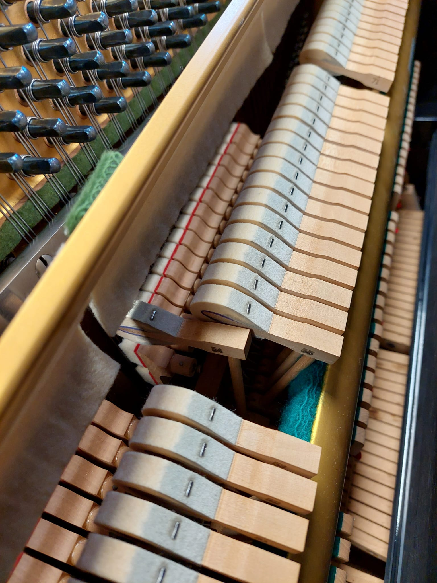 Yamaha U3G Upright piano detail photo 5 - Roberts Pianos