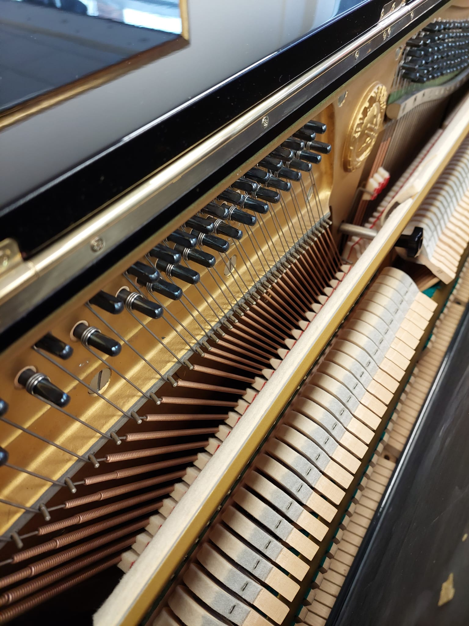 Yamaha U3G Upright piano detail photo 6 - Roberts Pianos