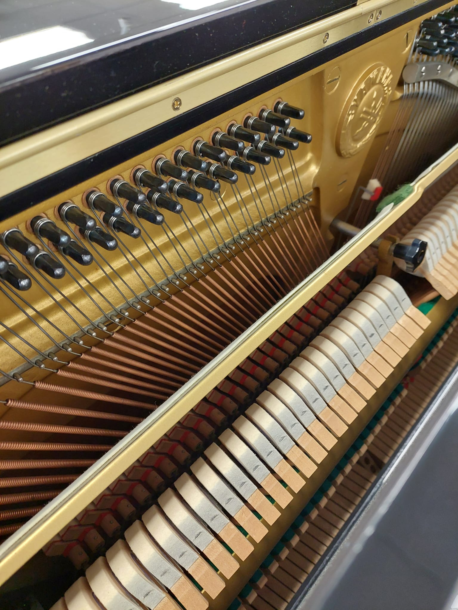 Yamaha U3H Upright piano detail photo 4 - Roberts Pianos