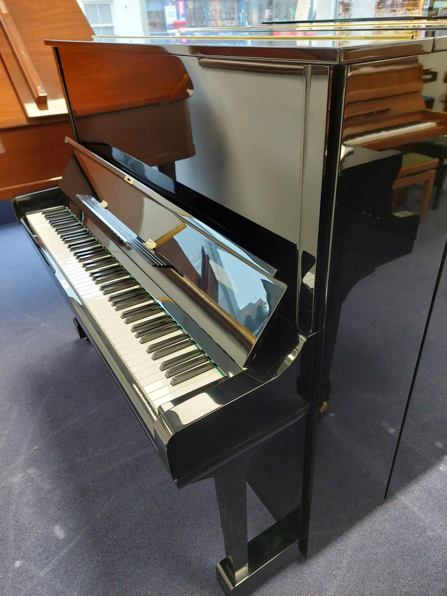 Yamaha U3H