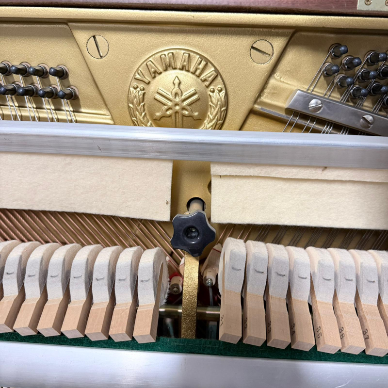 Yamaha M5J Upright piano detail photo 7 - Roberts Pianos