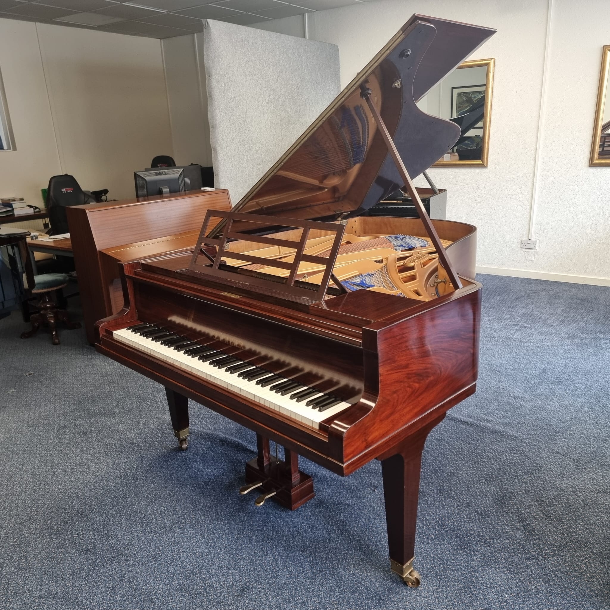 Piano Image