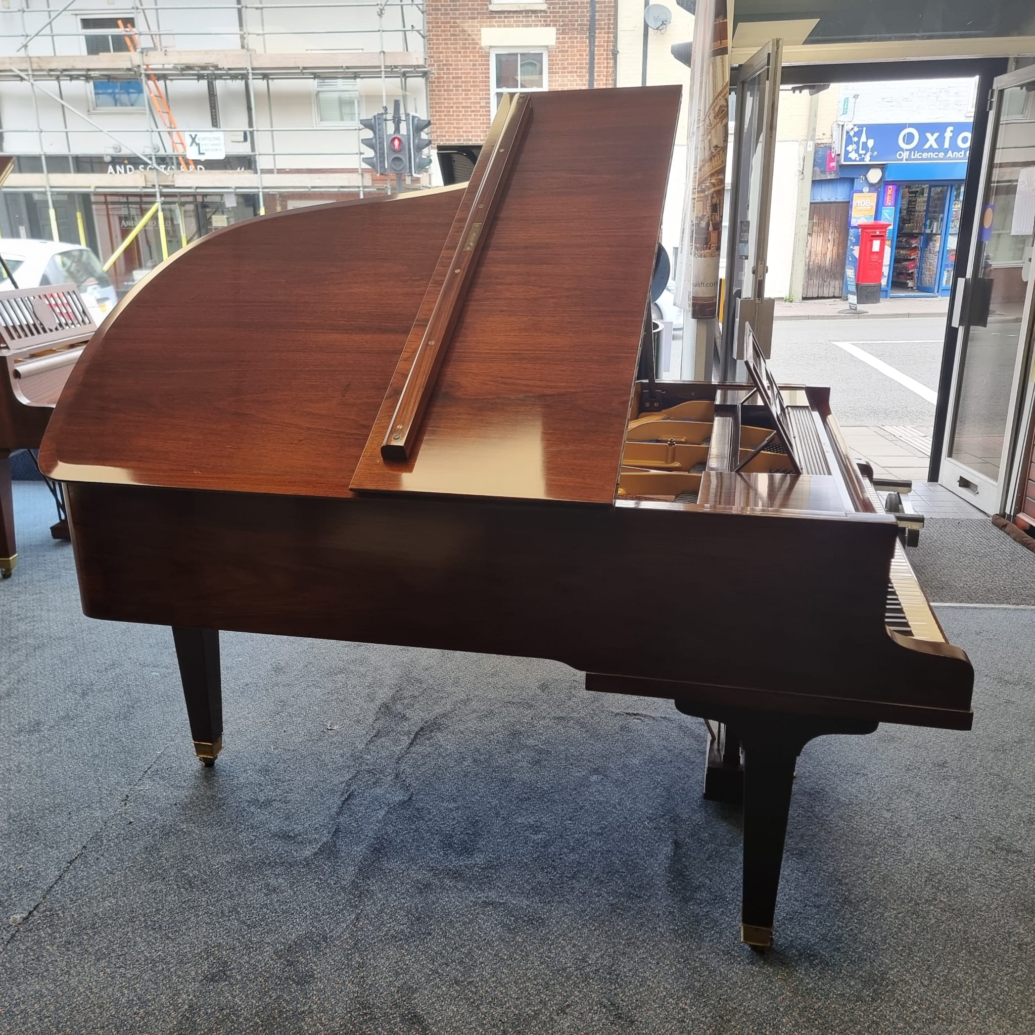 Piano Image