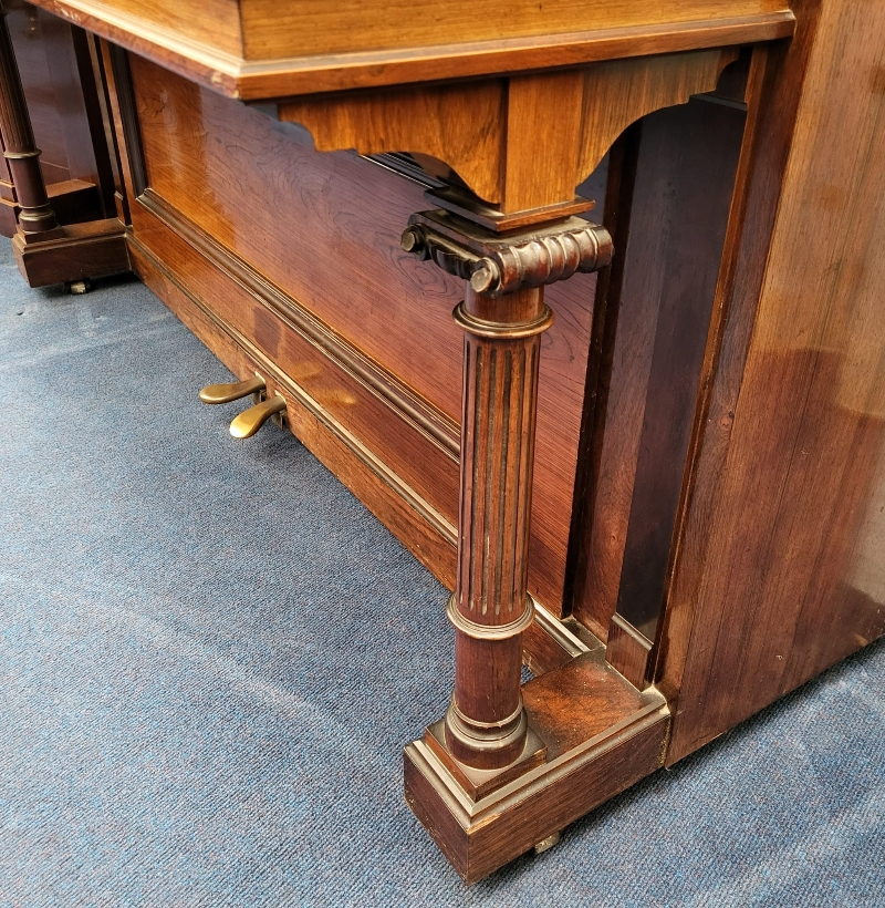 Piano Detail Photo 8