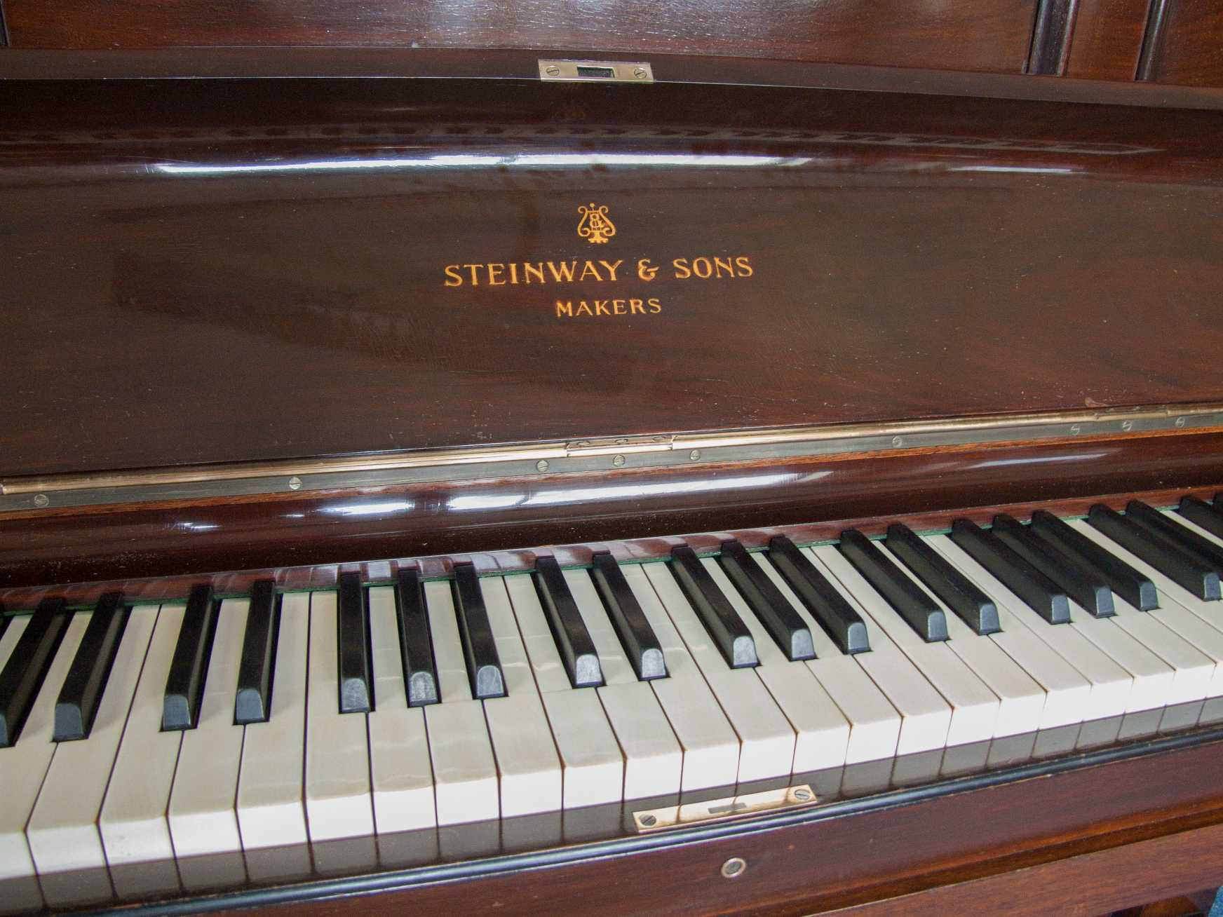 Piano Detail Photo 4
